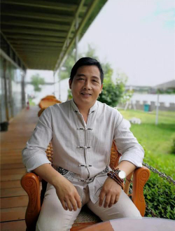 許學(xué)仁：書法教師